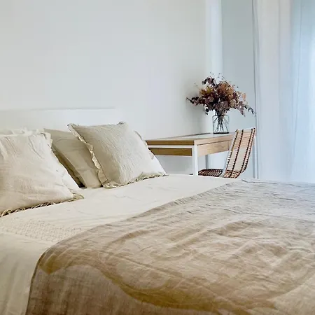 Homestay szállás Shared Duplex Nice-port Nizza