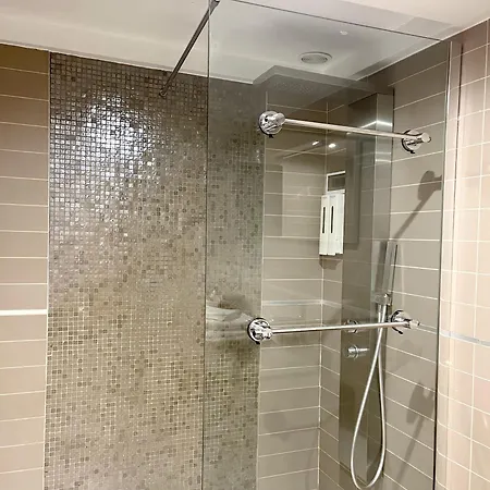 Shared Duplex Nice-port Homestay szállás