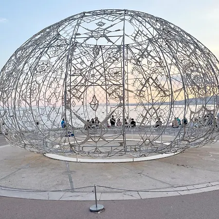 Shared Duplex Nice-port ホームステイ ニース