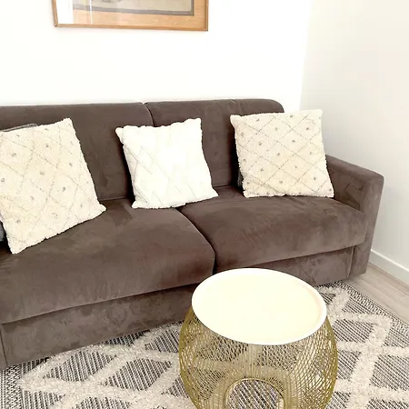 Shared Duplex Nice-port ホームステイ *