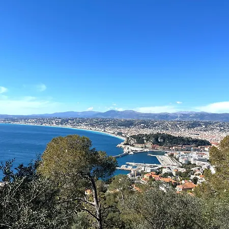 Проживание в семье Chez Habitants Nice-port *